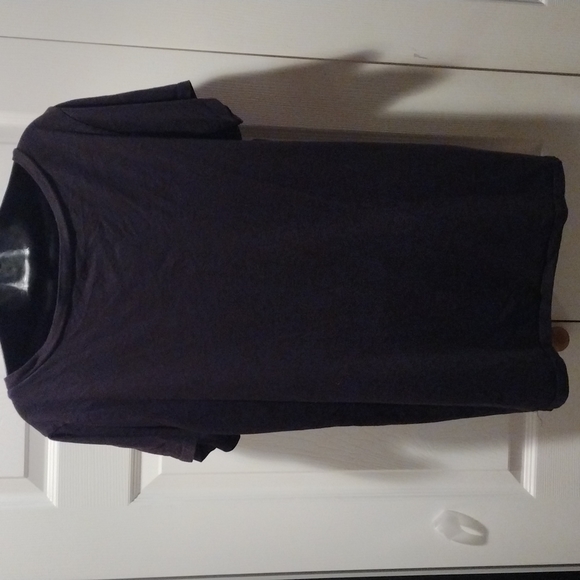 Torrid Graphic Tee SZ. 2 - Picture 5 of 7